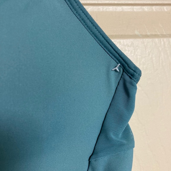 Victoria’s Secret Victoria Sport Racerback Sports Bra NWOT 34B - Picture 2 of 6